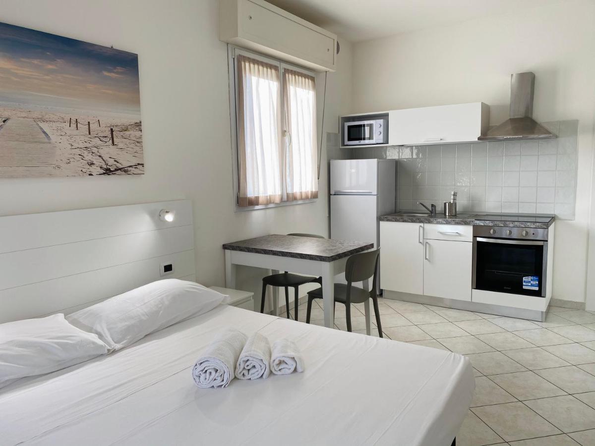 Rimini Bay Suites&Residence Buitenkant foto