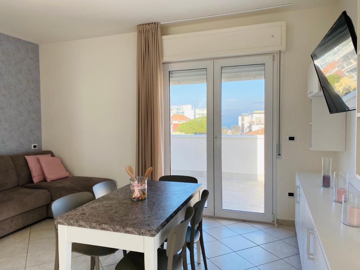 Rimini Bay Suites&Residence Buitenkant foto