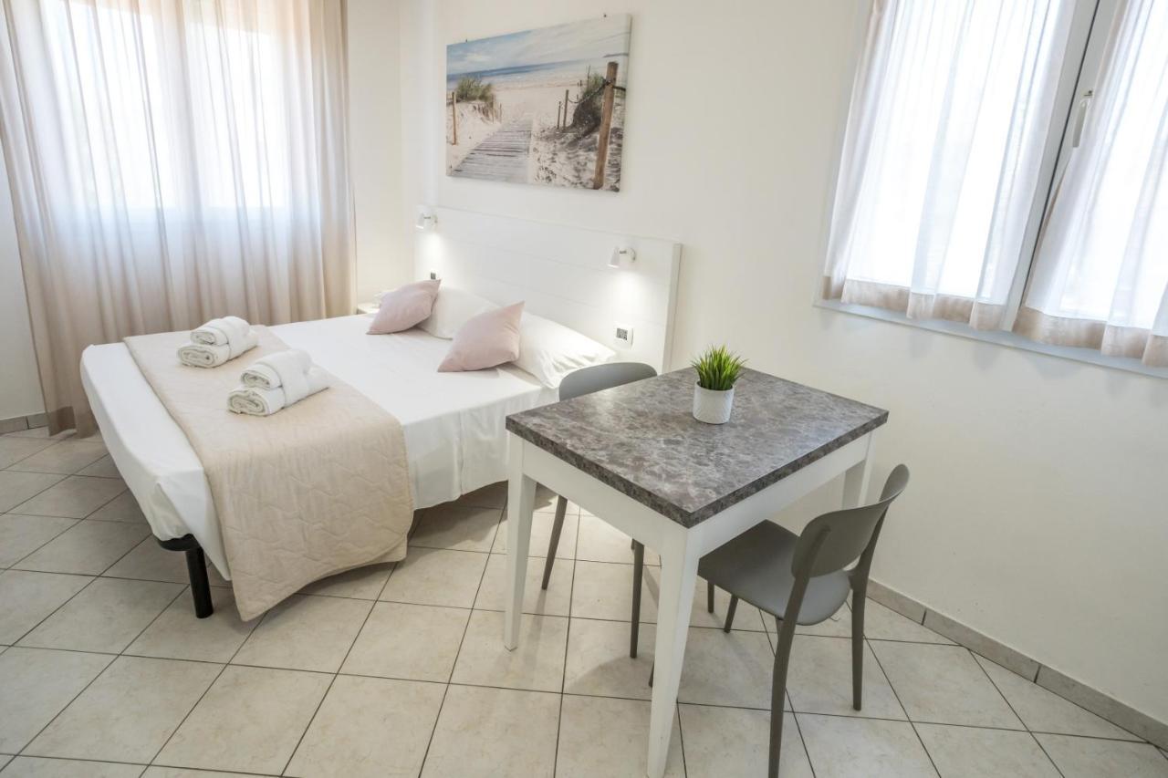 Rimini Bay Suites&Residence Buitenkant foto