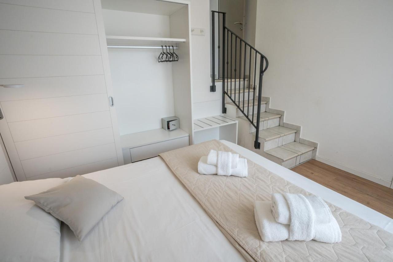 Rimini Bay Suites&Residence Buitenkant foto