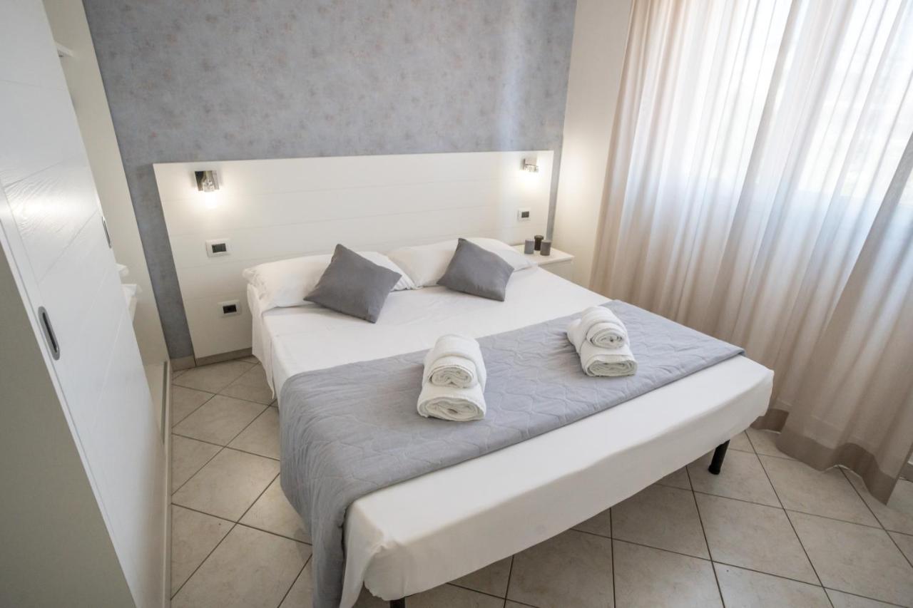 Rimini Bay Suites&Residence Buitenkant foto