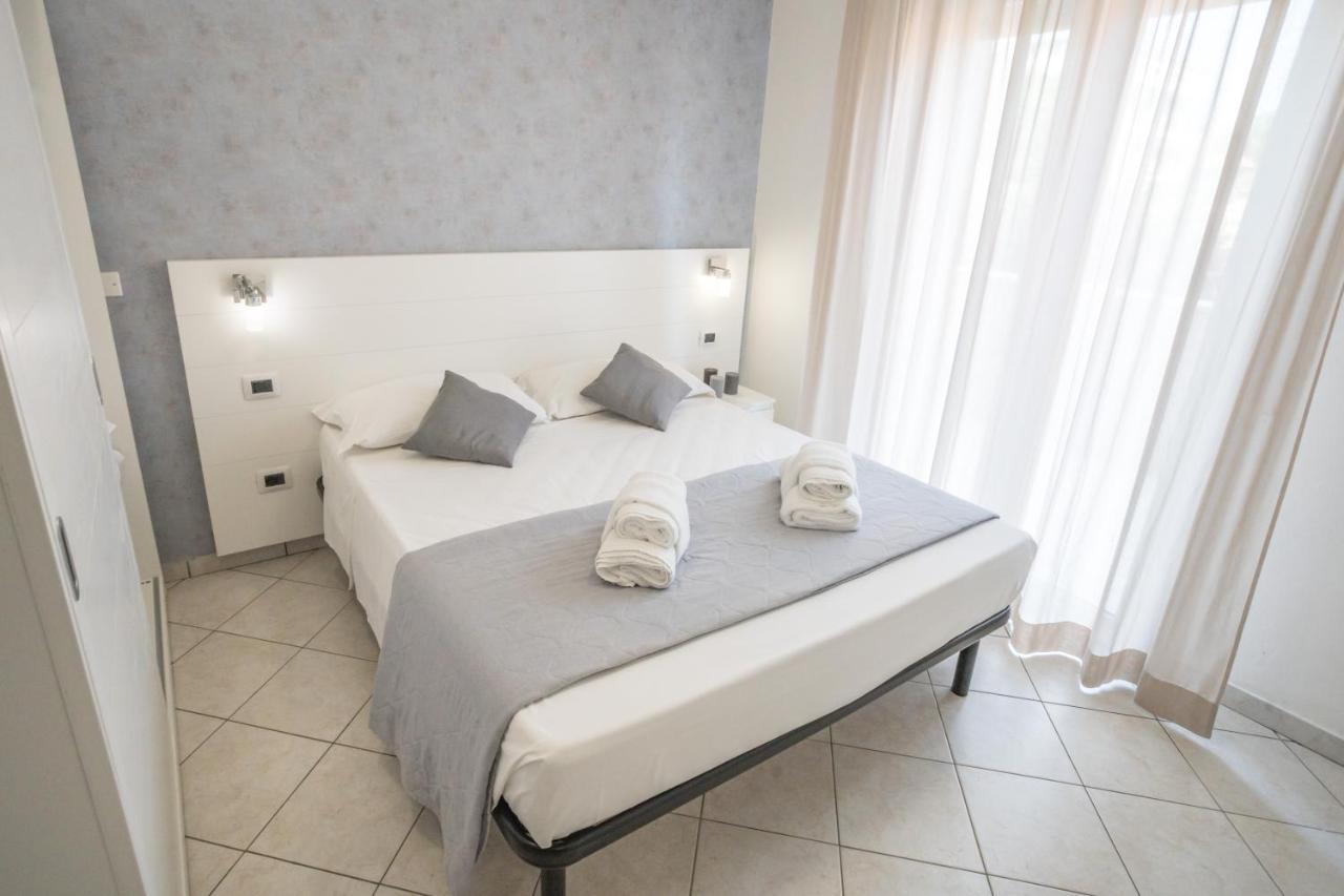 Rimini Bay Suites&Residence Buitenkant foto