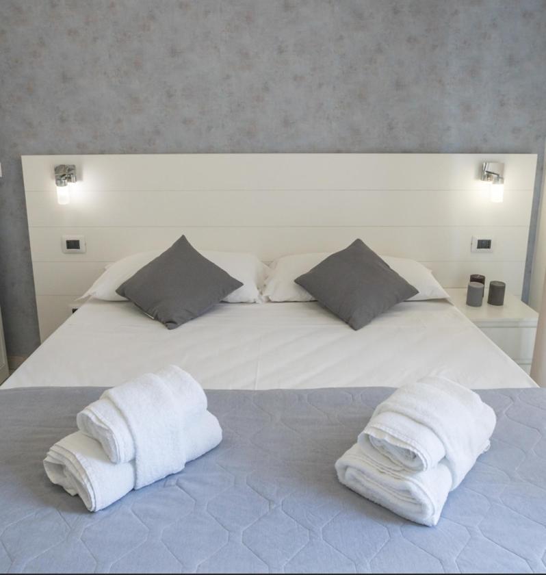 Rimini Bay Suites&Residence Buitenkant foto